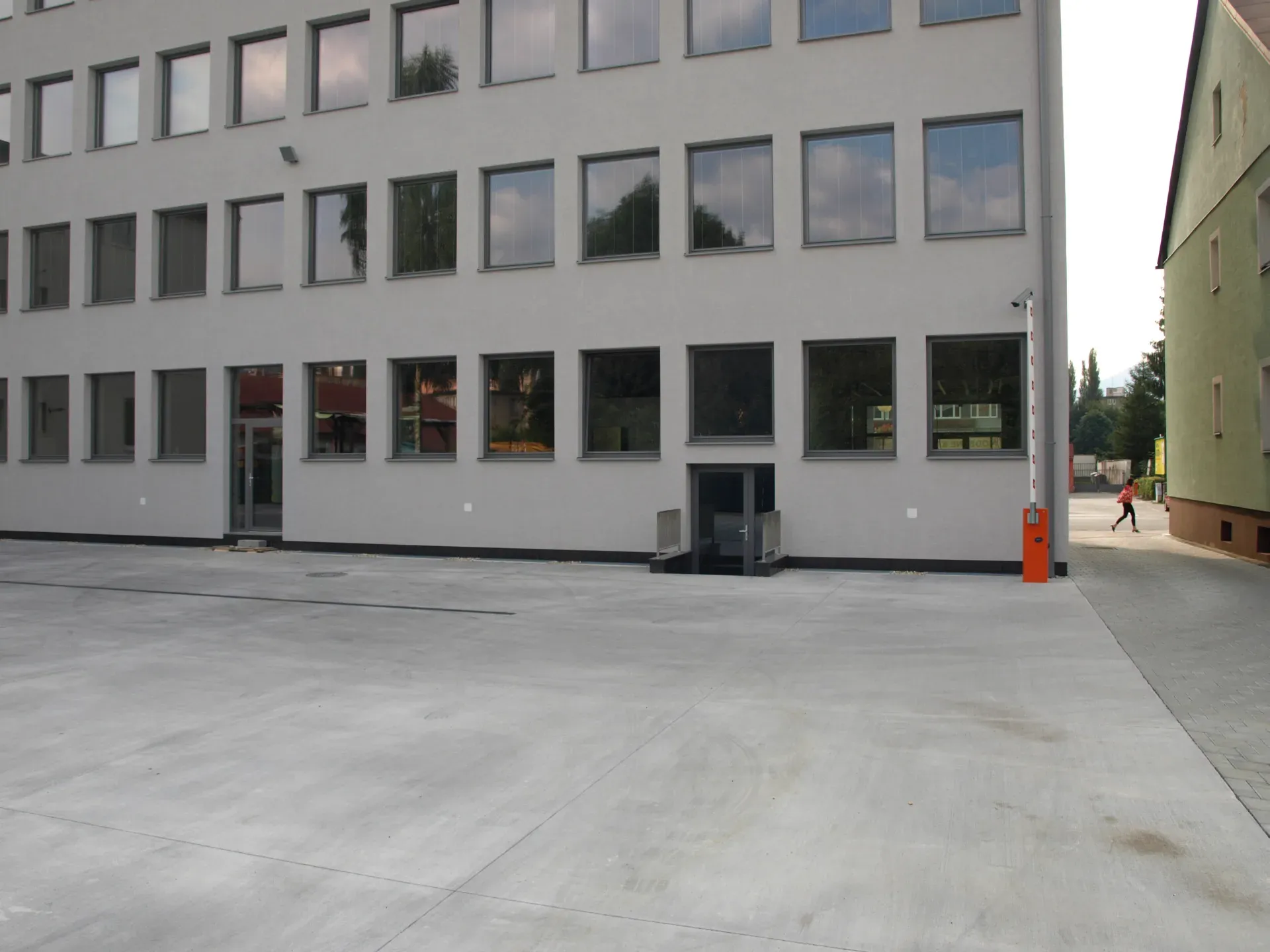 Administratívna budova RDL, Dolný Kubín — 8
