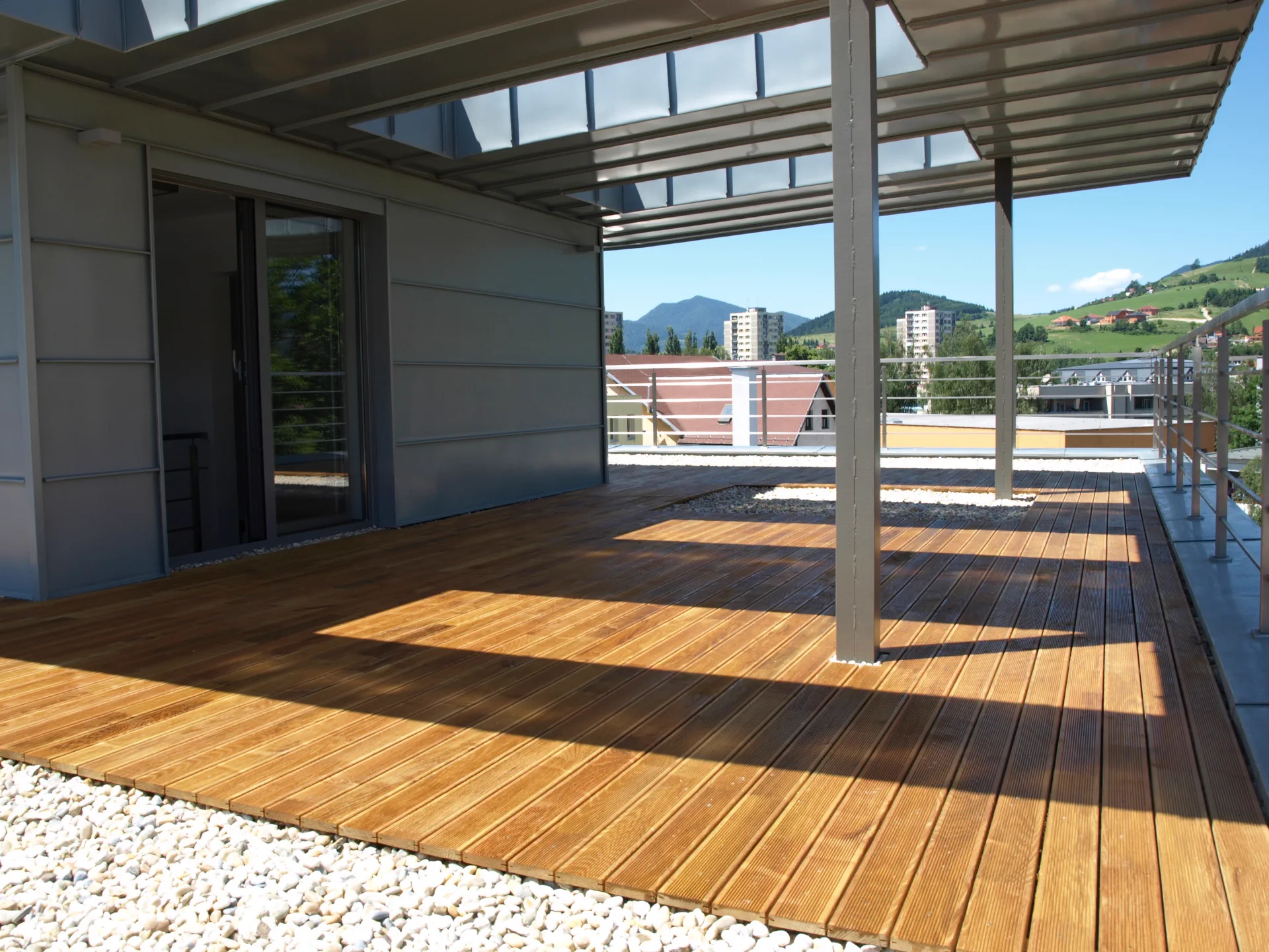 pf_lau_P6295448-str1