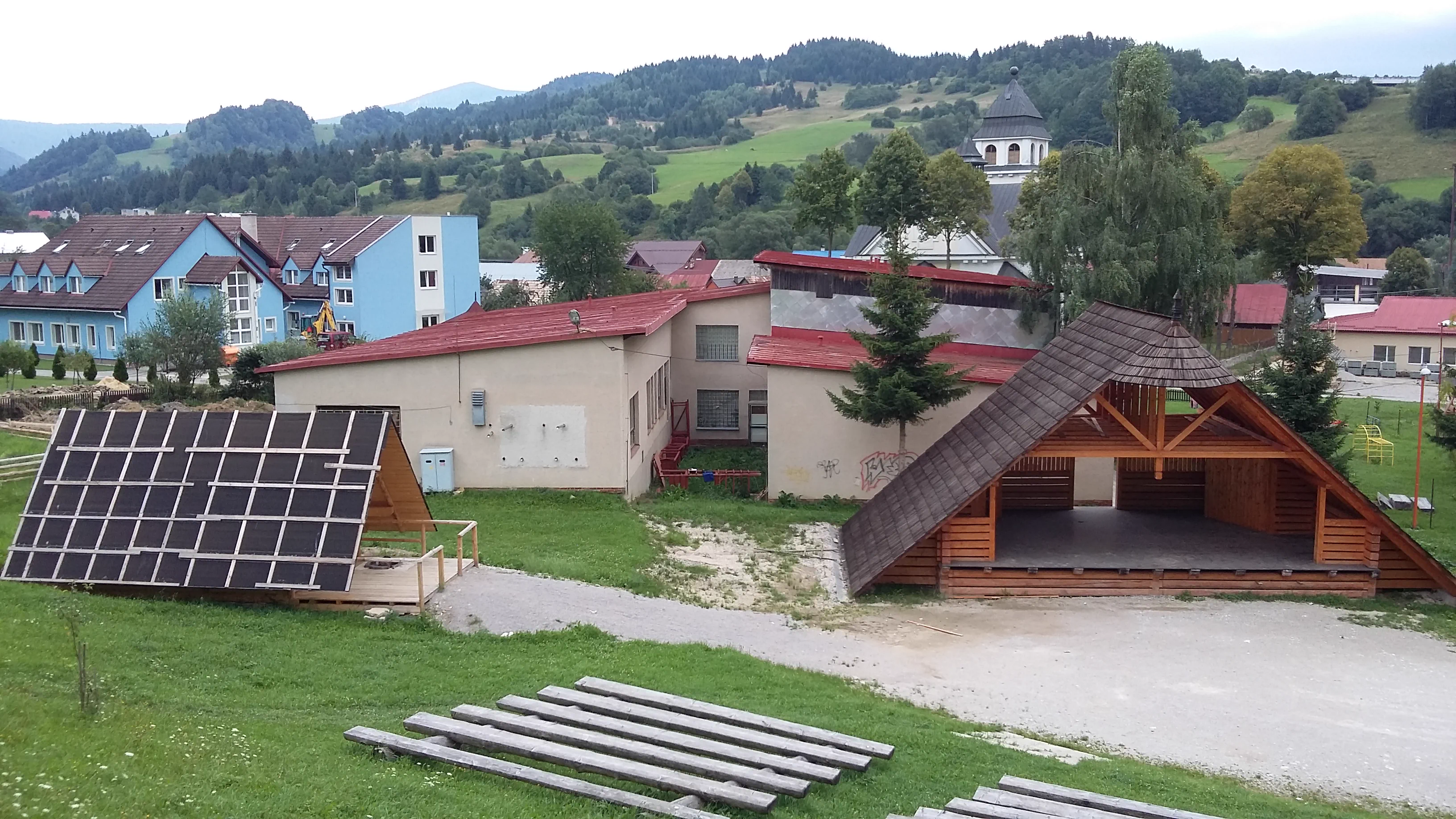 prestresenie-bude-v-atriu-existujucej-skolky